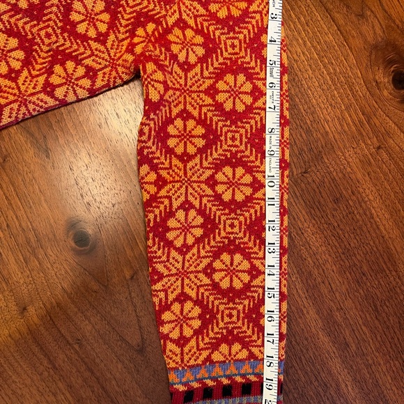 Colorful Geometric Pattern Sweater - Picture 10 of 10